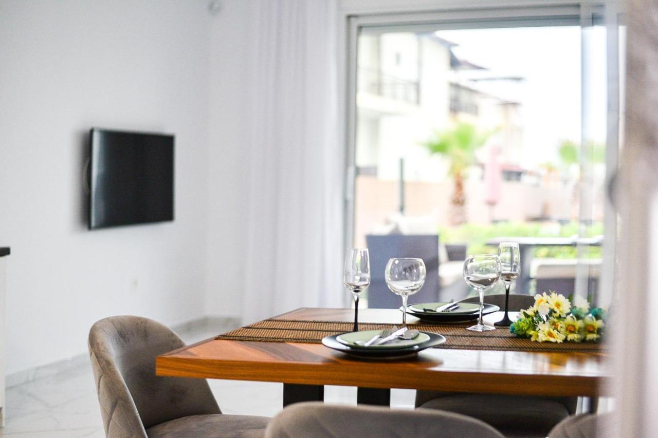 Acrotel Porto Brava Luxury Villas Órmos Panajías Eksteriør bilde