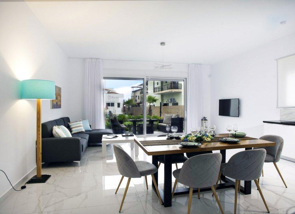Acrotel Porto Brava Luxury Villas Órmos Panajías Eksteriør bilde